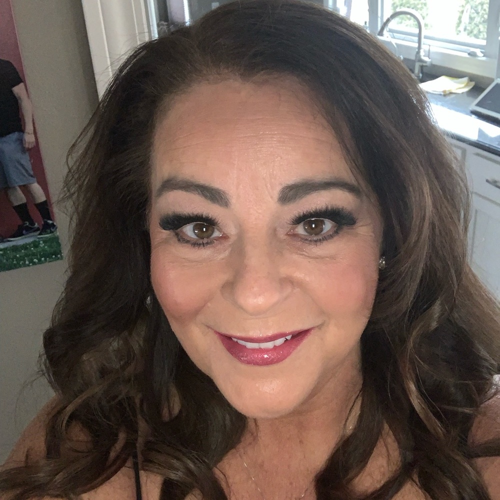 Meet your Posher, Lisa